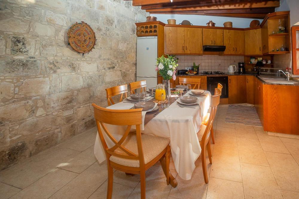 Iocasti Cottage By Agroholidays Lasa Bagian luar foto